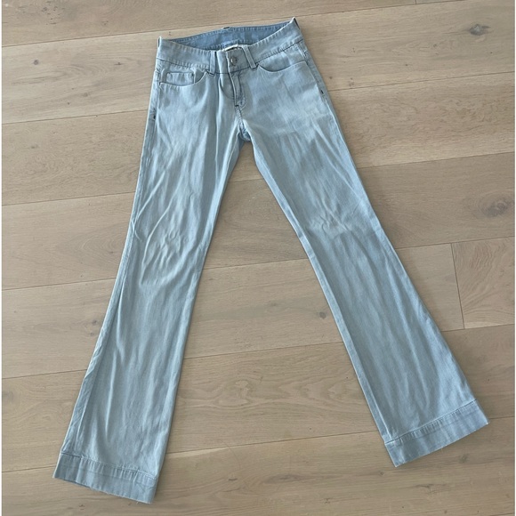 Light denim bell bottom jeans - Picture 1 of 7